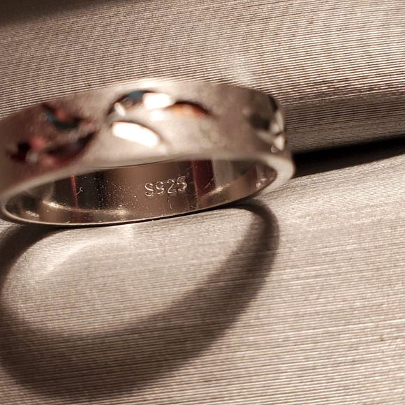 .925 Sterling Silver Star Burst Band - Picture 3 of 8